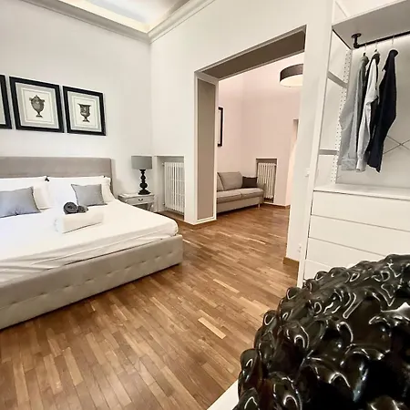 Daire Florart Boutique Apartment, Giardino E Vasca Idro Floransa