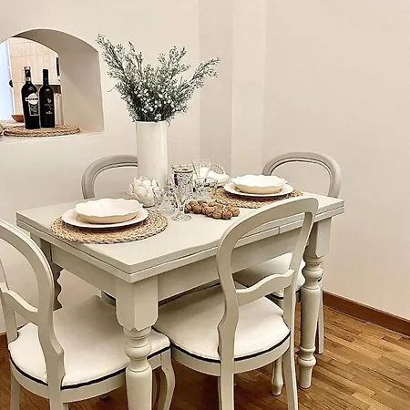 Florart Boutique Apartment, Giardino E Vasca Idro Appartamento
