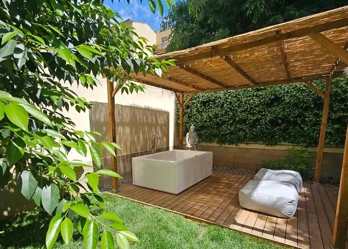 아파트 Florart Boutique Apartment, Giardino E Vasca Idro *