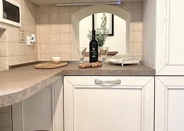 Florart Boutique Apartment, Giardino E Vasca Idro