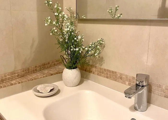 아파트 Florart Boutique Apartment, Giardino E Vasca Idro *