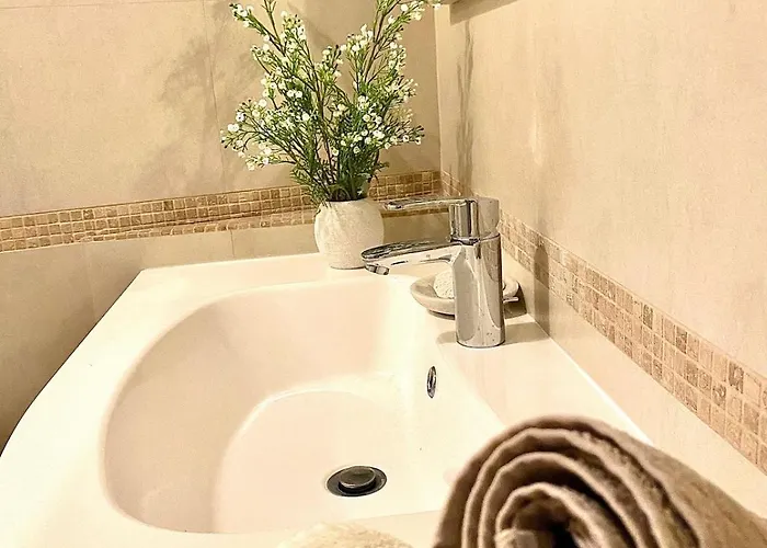 아파트 Florart Boutique Apartment, Giardino E Vasca Idro